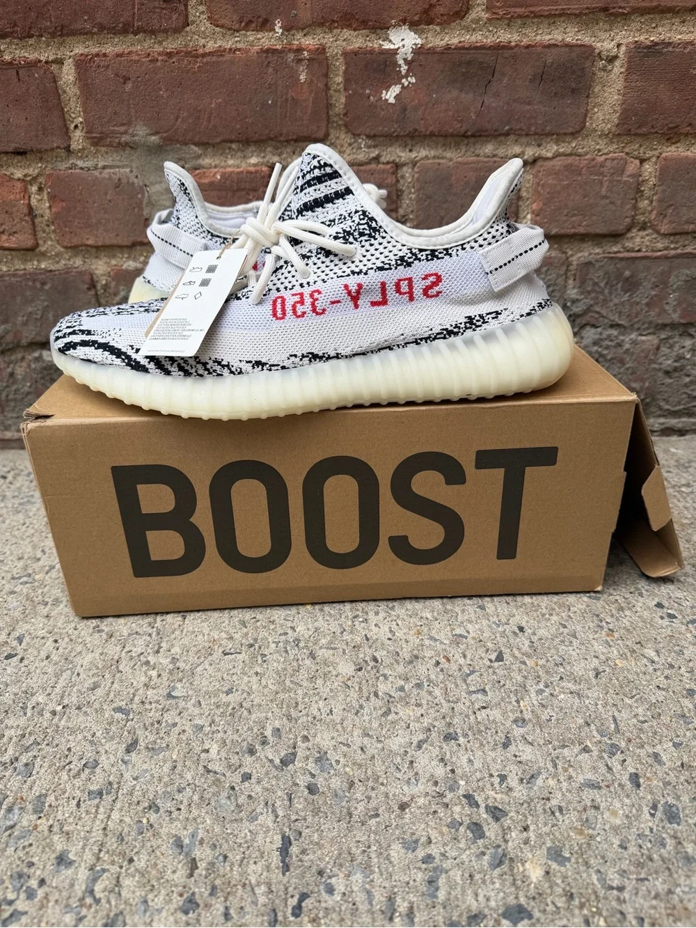 Yeezy boost 350 zebra new with tags